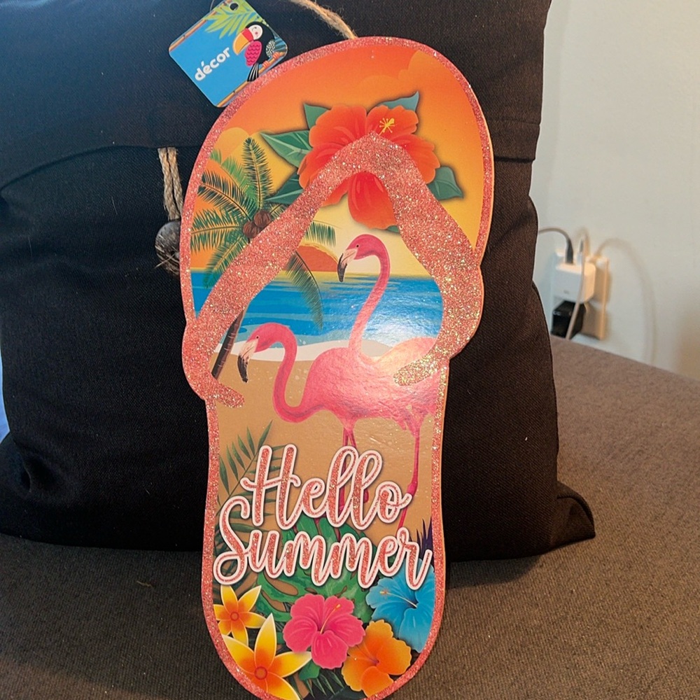 Wall decor. Hello Summer SIGN wall decor. NWT.